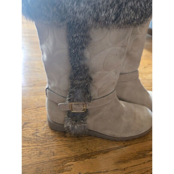 Coach Deeann Signature Embossed Suede Rabbit Fur Trim Women 8B Boots - Picture 2 of 9
